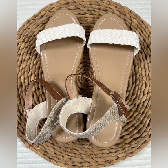 Women's Woven White and Tan Wedge Sandals - Picture 5 of 6
